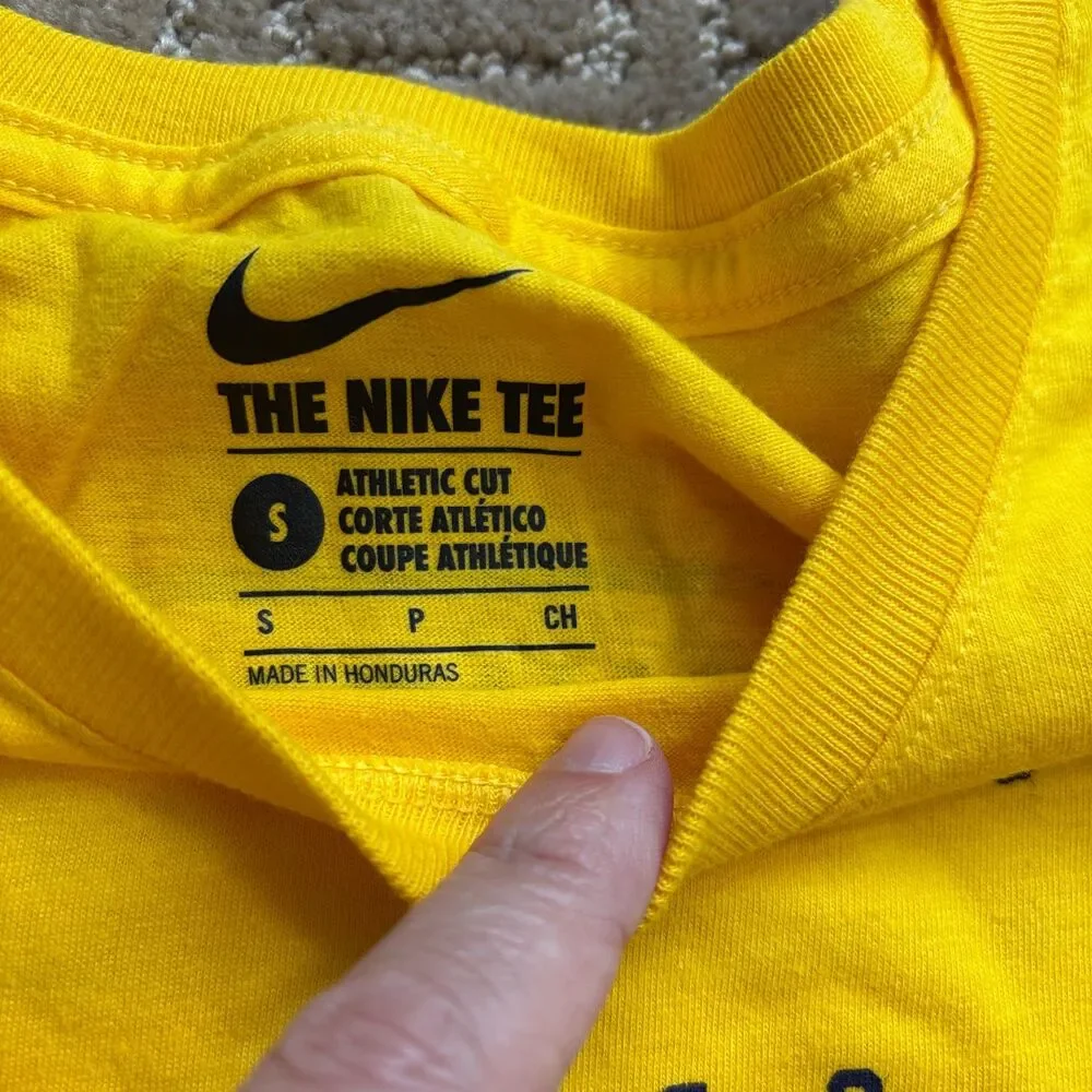 Michigan Wolverines Football 2018 Season T Shirt Mens Small Jordan Nike U of M